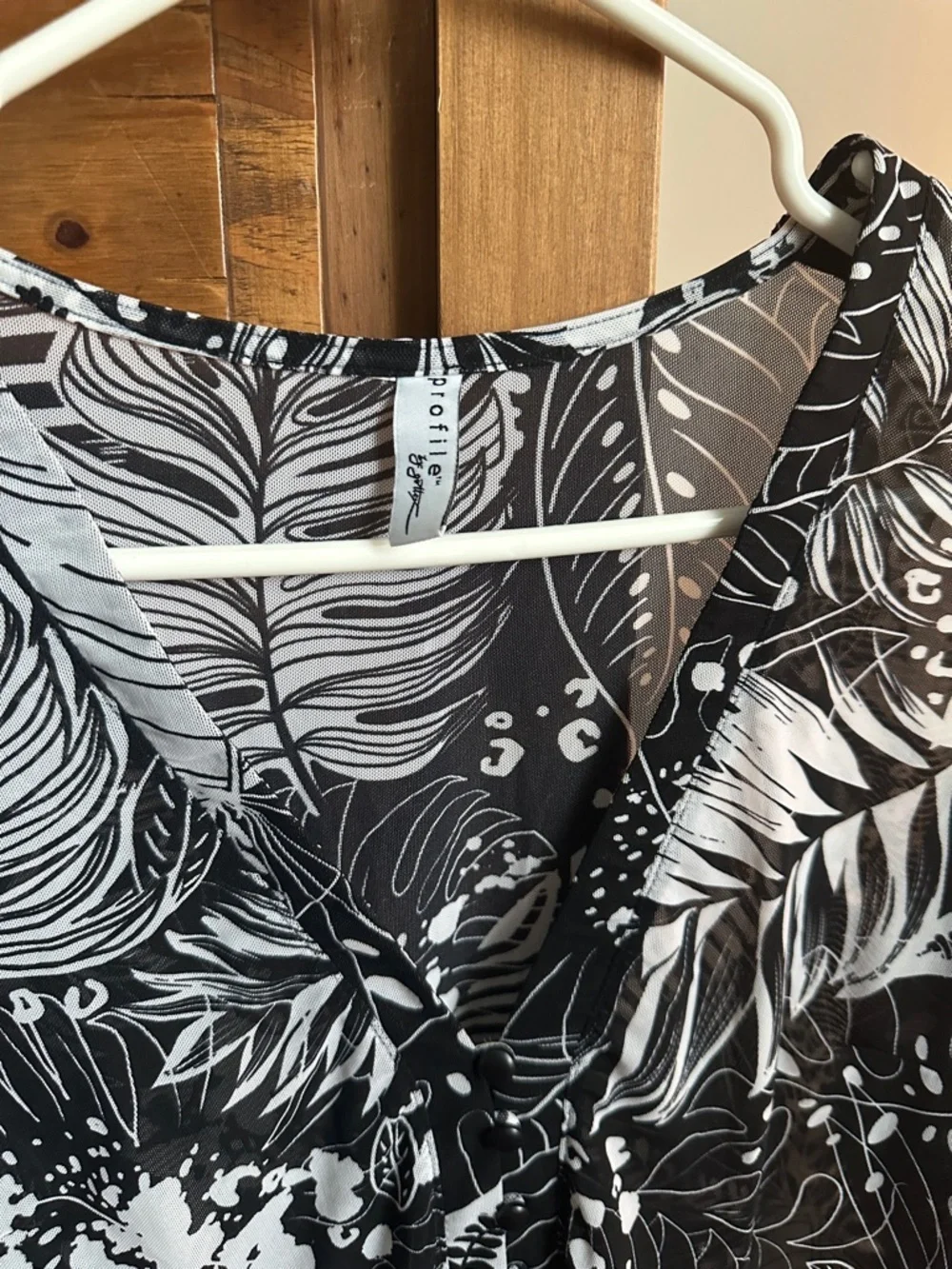 Profile By Gottex Black and White Tropical Leaf Swim Cover-Up